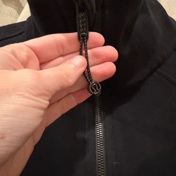 Lululemon black scuba quarter zip - Picture 3 of 7